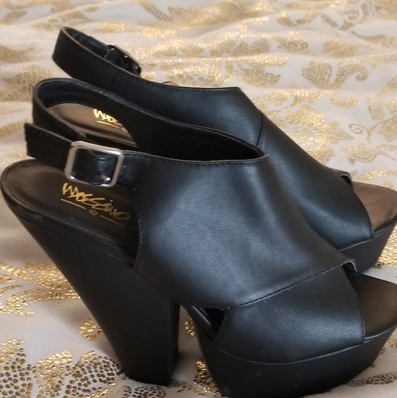 black heels easy to walk in